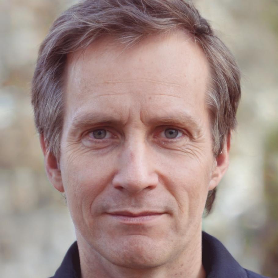 Portrait of Chen Wei-Ming, senior cloud infrastructure engineer